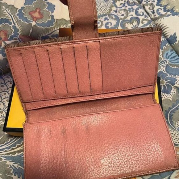 Gucci Vintage  Brown w/ Pink Interior Long Wallet. - Picture 4 of 12